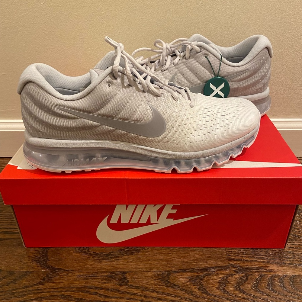 Nike Air Max 2017 Pure Platinum - BRAND NEW
